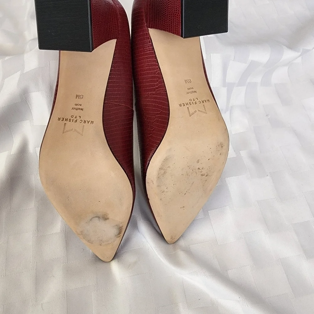 Marc Fisher LTD Zelda Dark Red Croc Leather Block Heel Pointy Toe Pump Size 8M